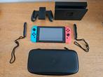 Nintendo Switch with all accessories + case, Games en Spelcomputers, Spelcomputers | Nintendo Switch, Ophalen, Gebruikt