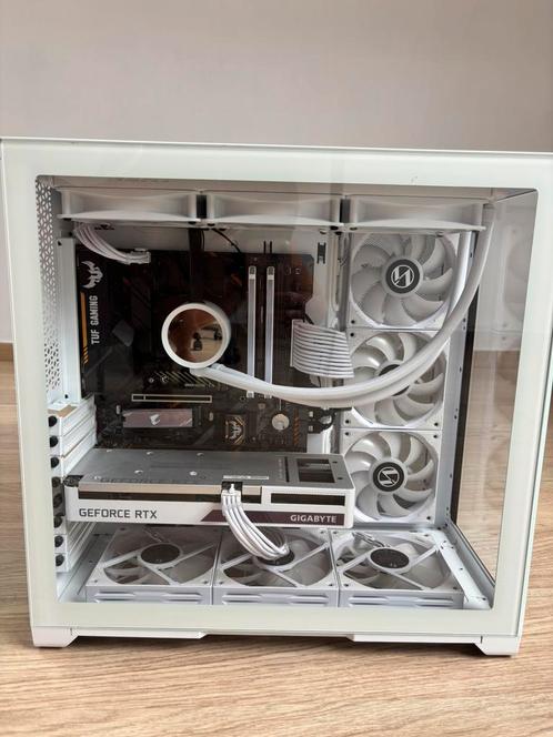 MagniumGear Neo Qube 2, Computers en Software, Computerbehuizingen, Zo goed als nieuw, Ophalen of Verzenden