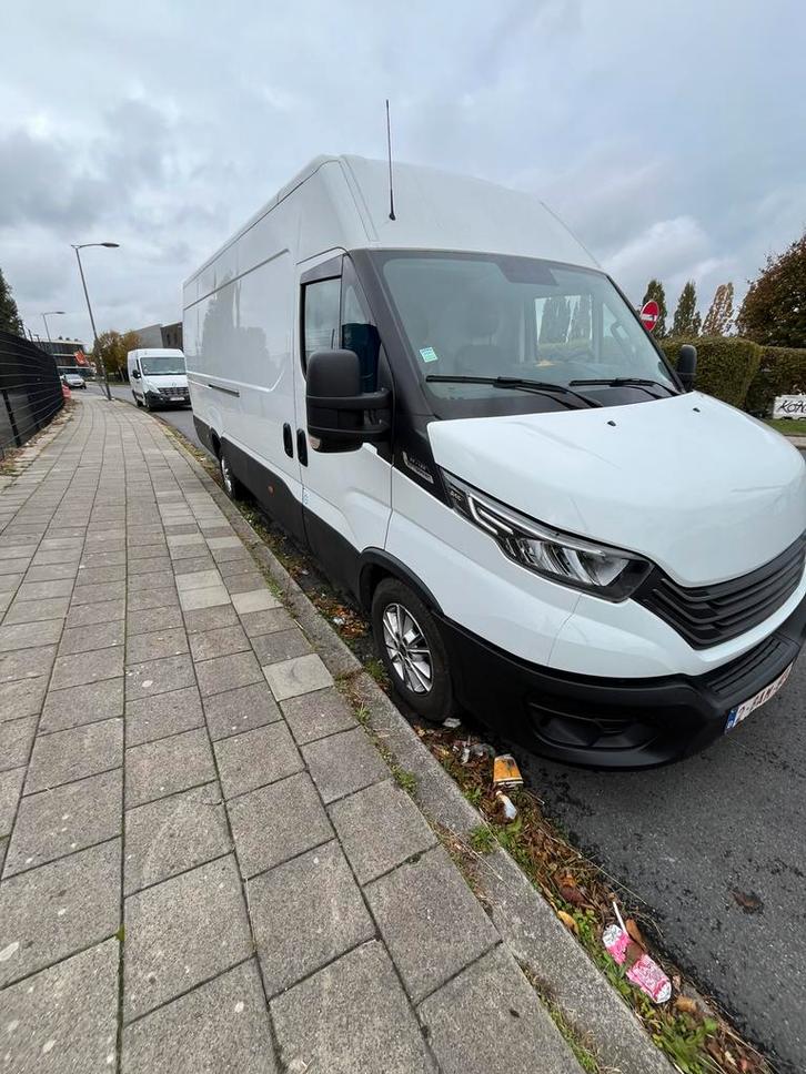 Iveco Daily L4H3 Automatique – 33 000 km –État impeccable, Autos, Camionnettes & Utilitaires, Particulier, Iveco, Automatique