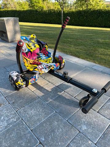 URBANGLIDE Hoverboard + Kart Pilot   beschikbaar voor biedingen