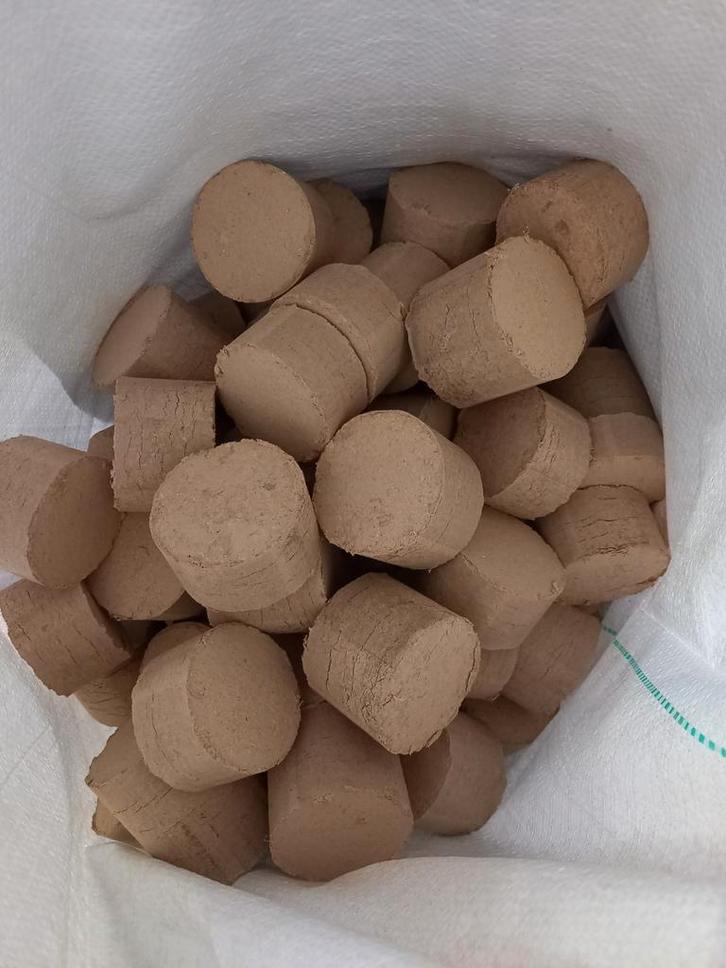 Briketten, Jardin & Terrasse, Bois de chauffage, Enlèvement