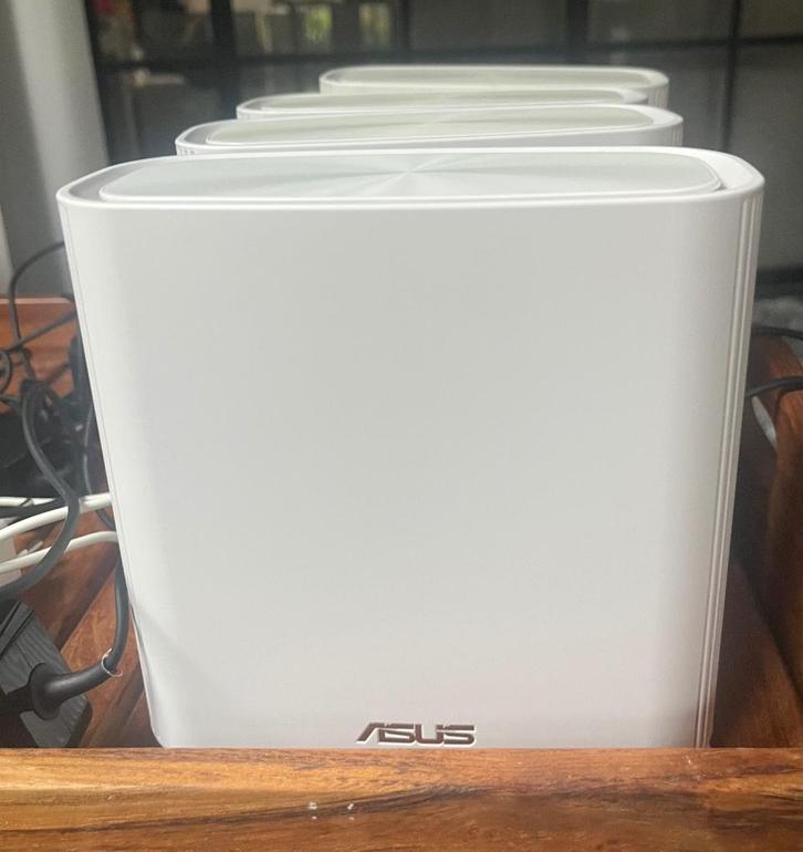Asus zenwifi xt8 (3x) et xt9 (1x), Informatique & Logiciels, Points d'accès, Utilisé, Enlèvement ou Envoi