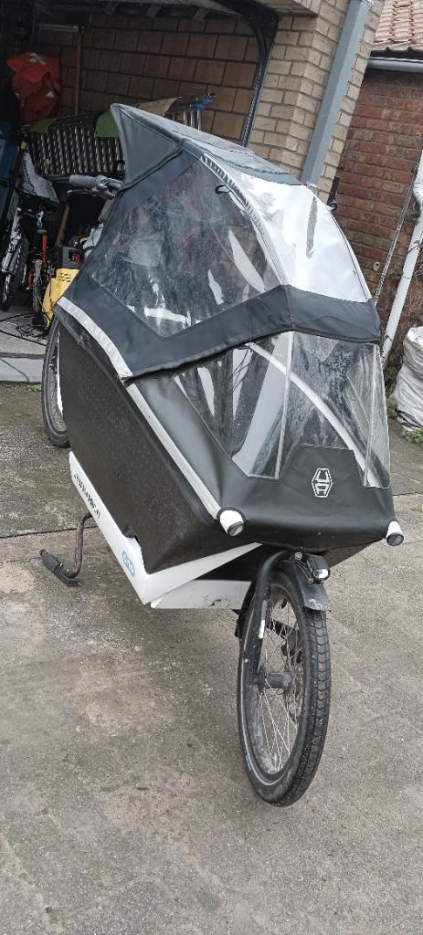 Urban arrow family, Fietsen en Brommers, Fietsen | Bakfietsen, Gebruikt, Overige merken, 2 kinderen, Elektrisch, Huif, Ophalen