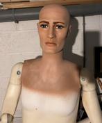 Mannequin pintus, Ophalen