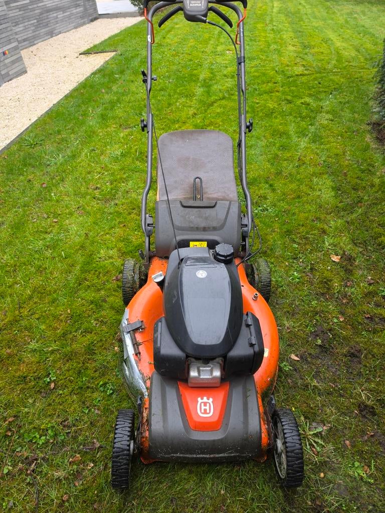 Husqvarna met Honda motor zelftrekker, Tuin en Terras, Ophalen