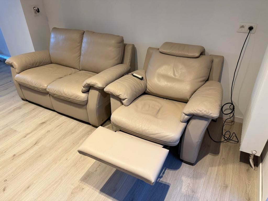 Natuzzi zetels 2-zit en 1 relax elektrisch, Ophalen, Zo goed als nieuw