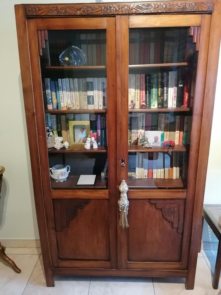 Antieke boekenkast, Ophalen