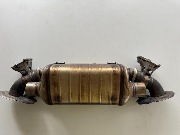 Porsche 992.251.053.A uitlaat einddemper, Autos : Pièces & Accessoires, Systèmes d'échappement, Utilisé, Enlèvement ou Envoi