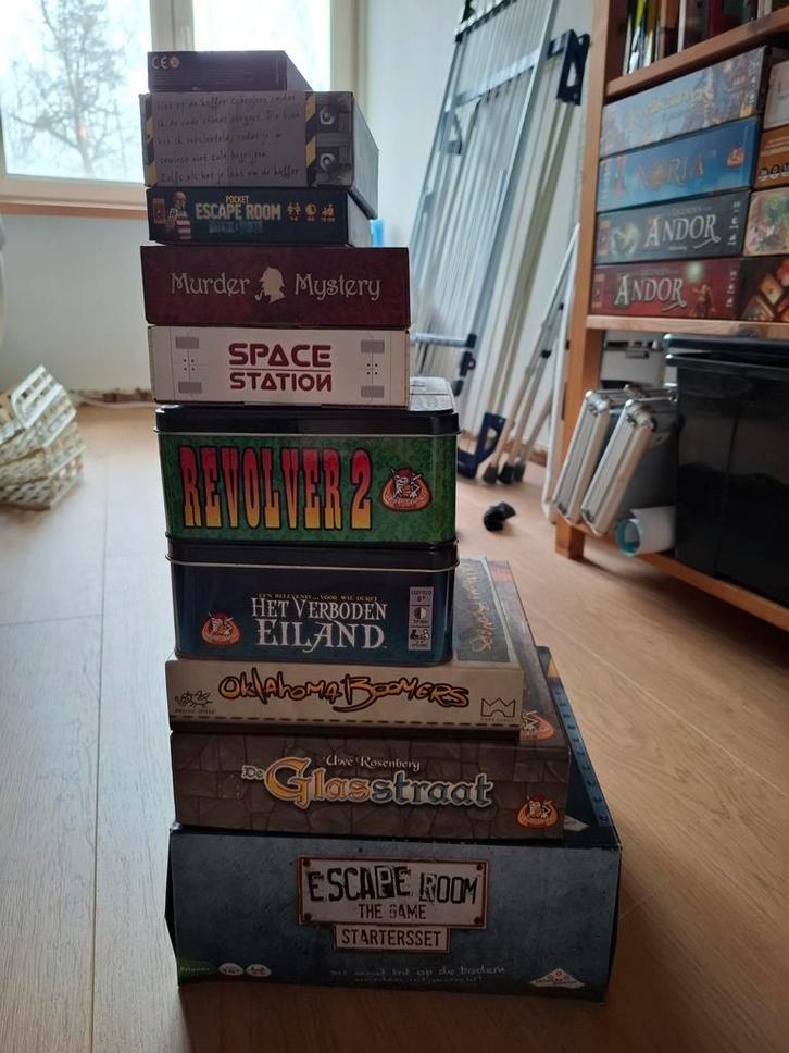 Diverse gezelschapsspellen, Livres, Partis & Groupements, Enlèvement