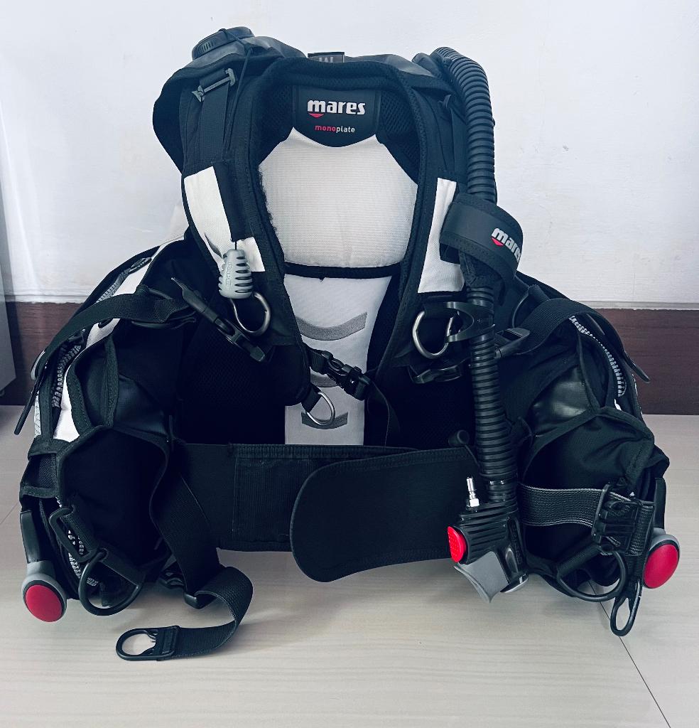 Duikvest Mares Kaila SLS BCD - maat M - perfecte staat, Ophalen, Zo goed als nieuw, Trimvest of Wing