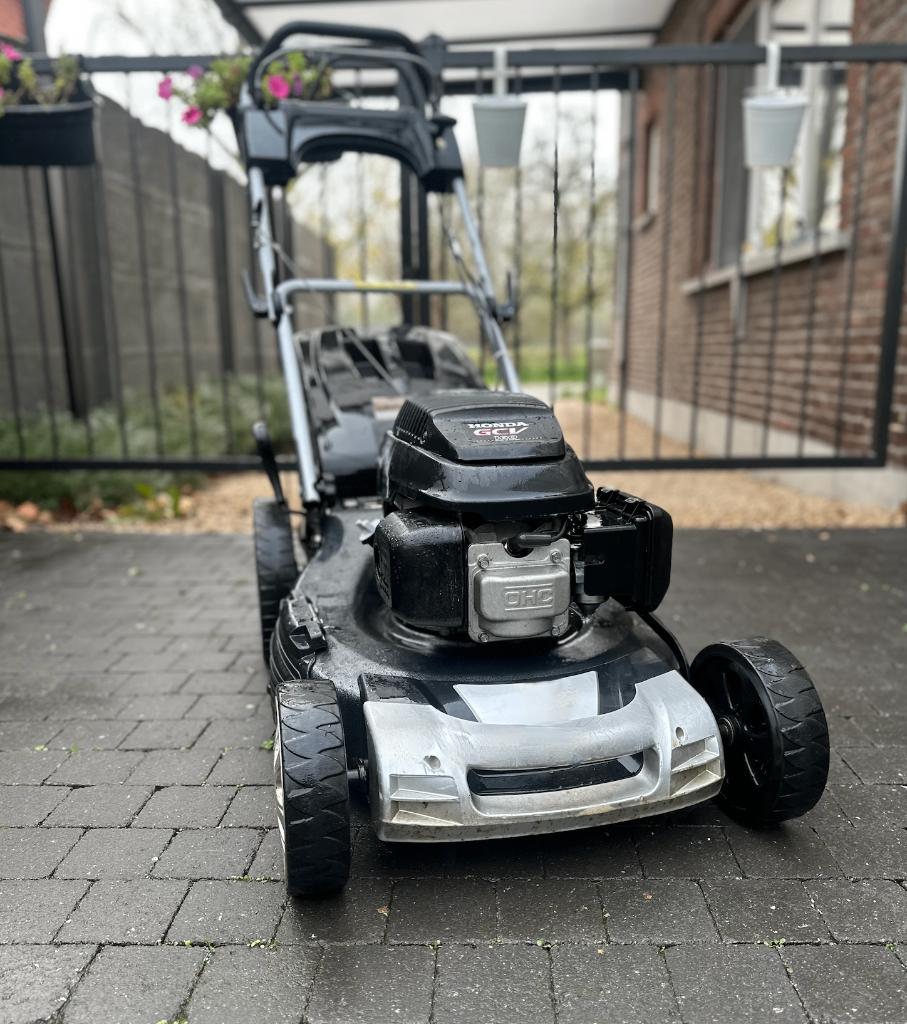 Honda Grasmachine te koop., Tuin en Terras, Cirkelmaaier, Honda, Zo goed als nieuw, Benzine-grasmaaier