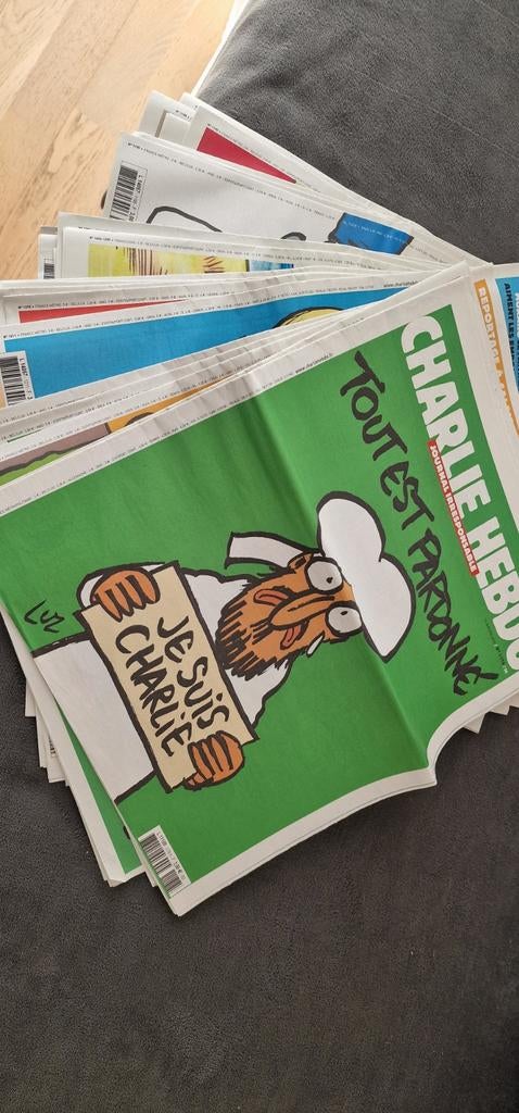 CHARLIE HEBDO allant du numéro 1178 à 1181 à 1215manque le 1, Livres, Enlèvement