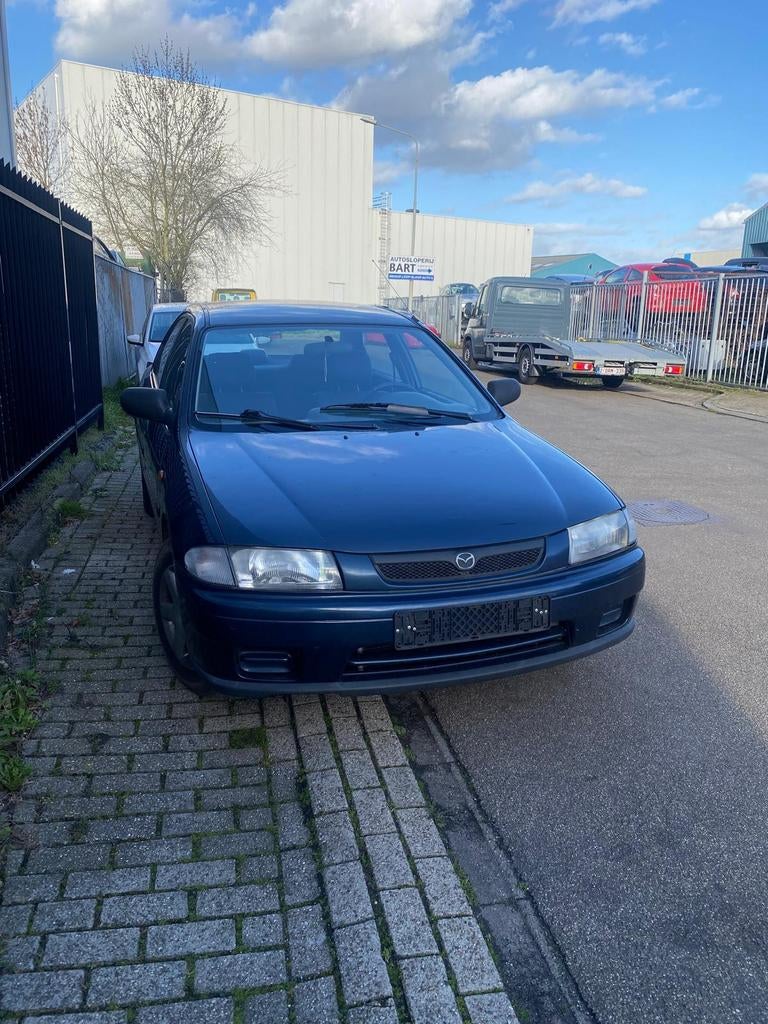 Mazda 323, Auto's, Mazda, Bedrijf, Te koop, Benzine