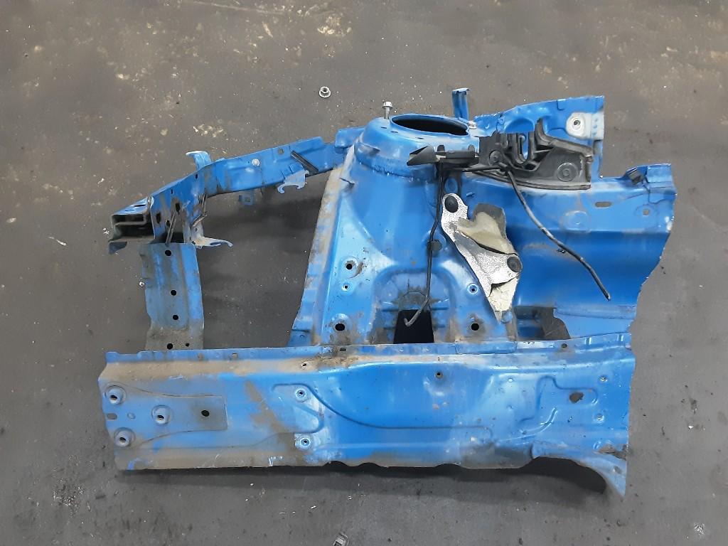 PARE BOUE AVANT DROIT BMW 1 serie (F20) (01-2010/06-2019), Utilisé, Droite, BMW, Garde-boue