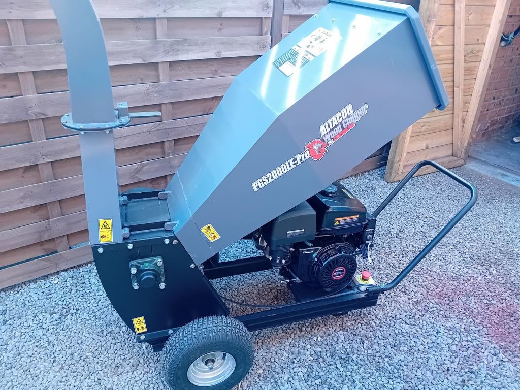 Broyeur à essence 15 CV - état neuf, Jardin & Terrasse, Enlèvement, Comme neuf, Essence