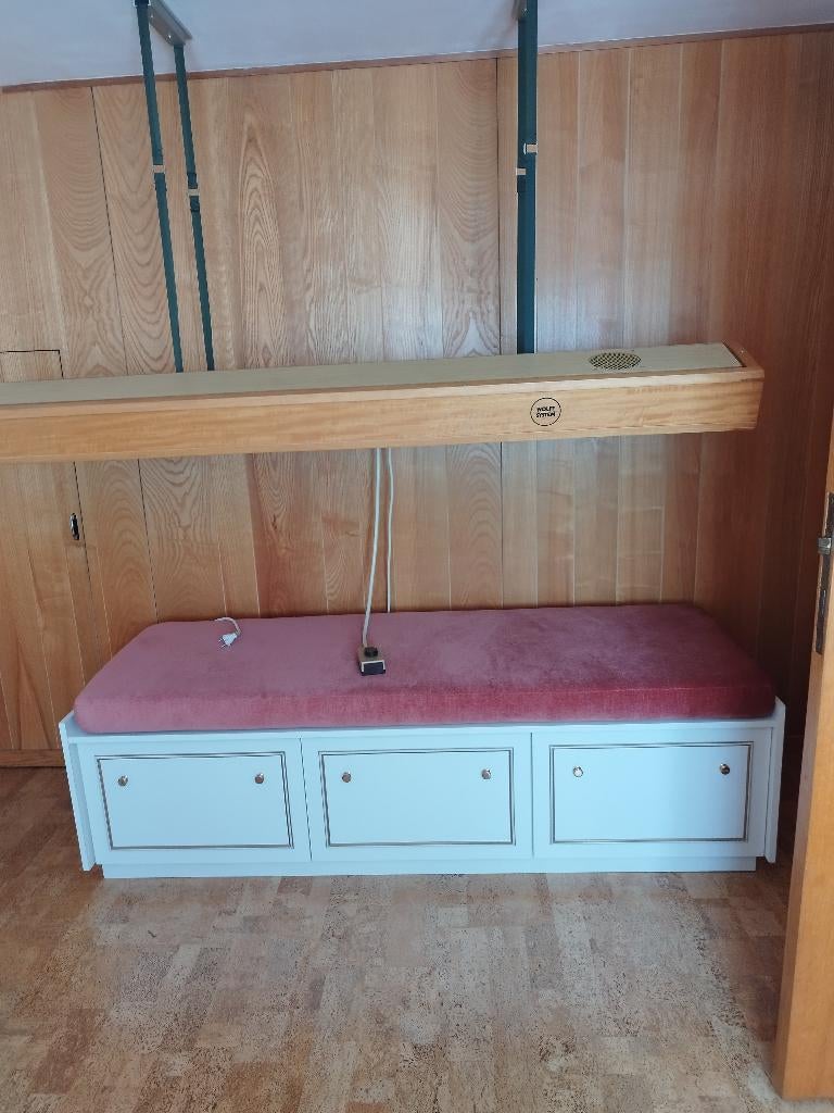 Antieke zonnebank, Ophalen