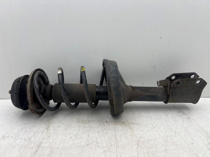 Amortisseur avant gauche d'un Renault Twingo, Autos : Pièces & Accessoires, Suspension & Châssis, Renault, -, 3 mois de garantie
