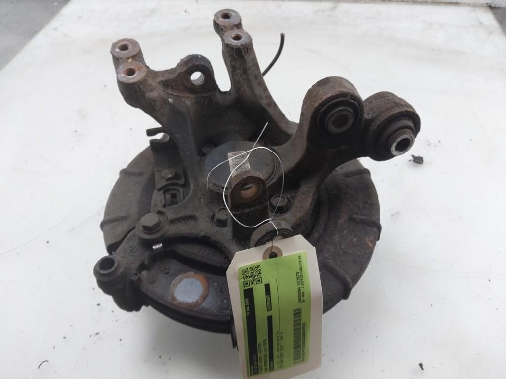 FUSEE ARRIERE GAUCHE Kia Sportage (SL) (01-2010/02-2016), Dhr. J. Ham, Kia, Administratie@autoham.nl, Utilisé