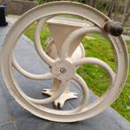 Antieke gietijzeren graanmolen werkend, geen roest, Ophalen of Verzenden