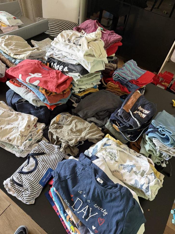Pakket jongenskledij maat 80 - 117 stuks, Kinderen en Baby's, Babykleding | Baby-kledingpakketten, Gebruikt, Maat 80, Ophalen of Verzenden