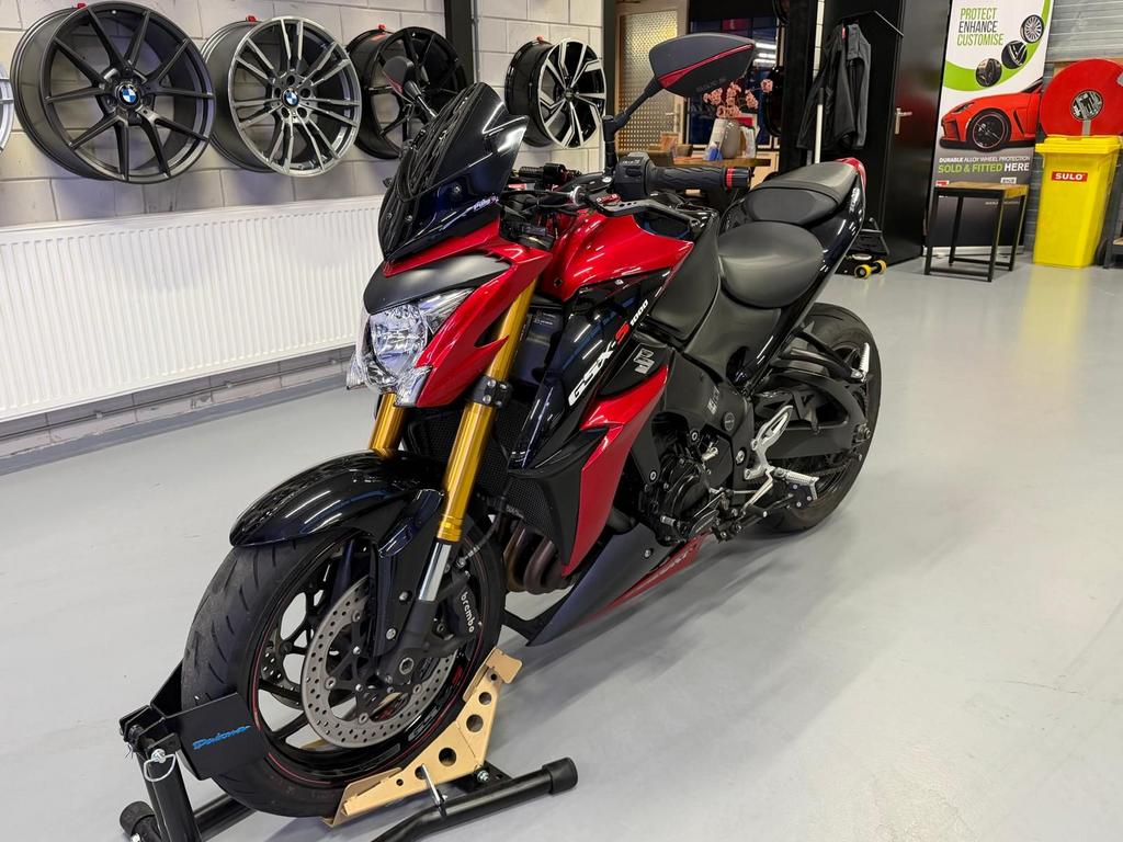 Suzuki  GSX-S1000 Red/Black Edition | ABS |17k km | Perfect, Motos, Motos | Suzuki, Entreprise, Naked bike