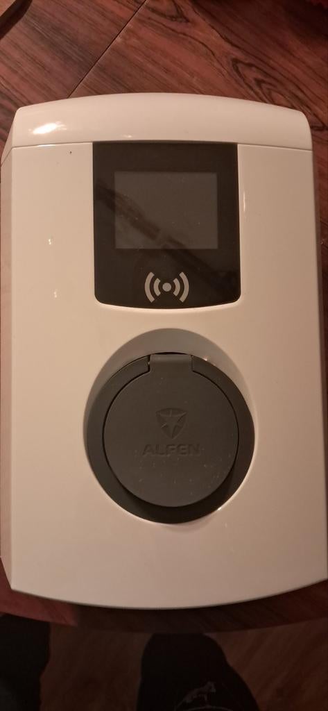 Alfen Laadstation Eve Single Pro-line Socket, Ophalen