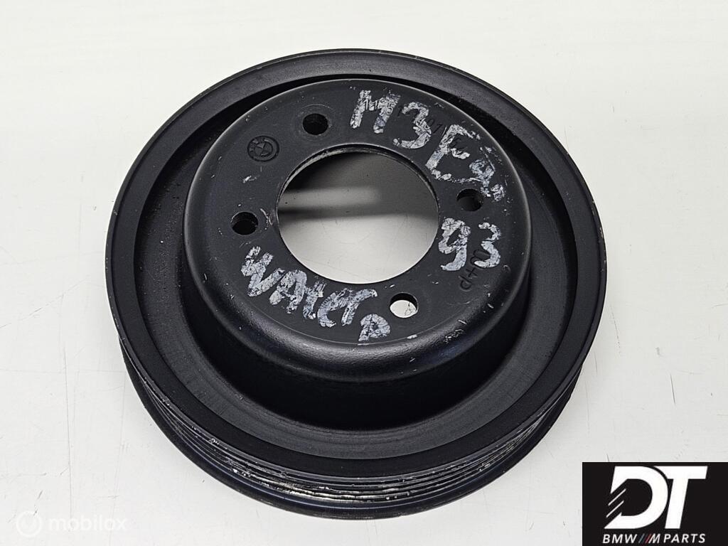 Waterpomppoelie BMW M3 E36 S50B30 / S50B32 11511401154, Auto-onderdelen, Motor en Toebehoren, Gebruikt, Ophalen of Verzenden, BMW