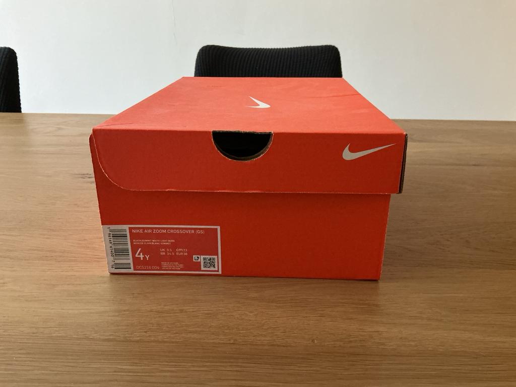 Basketbal/sportschoen Nike Air Zoom Crossover, Kinderen en Baby's, Ophalen, Gebruikt, Jongen of Meisje, Sportschoenen