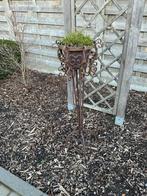 Staander in smeetijzer, Tuin en Terras, Tuinvazen, Ophalen, Zo goed als nieuw