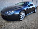 Aston Martin V8 vantage's' (bj 2011, automaat), Auto's, Automaat, Euro 5, Gebruikt, Zwart