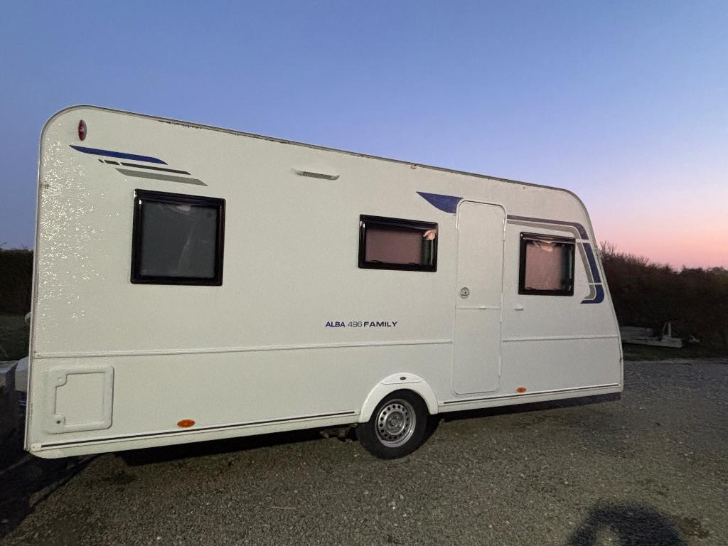 Caravane, Caravanes & Camping, 4 à 5 mètres, Jusqu'à 6, Particulier, Siège standard