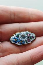 Kleine bloemen broche, Ophalen of Verzenden