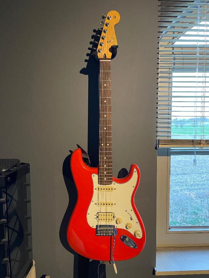 Fender Player II HSS + Mustang lt50 + valeton GP200, Musique & Instruments, Instruments à corde | Guitares | Électriques, Comme neuf