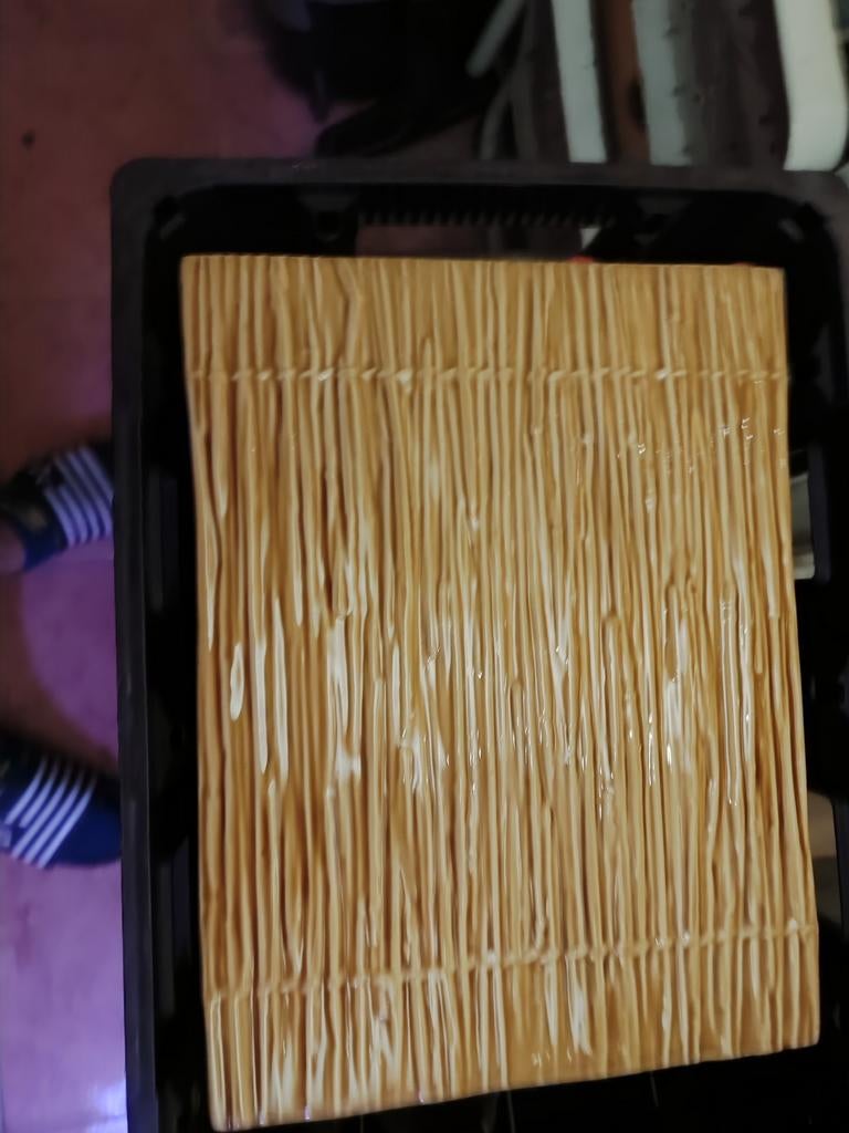 Plateau motif paille, Enlèvement