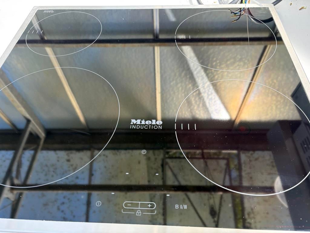 Miele inductiekookplaat 50x57, Elektronische apparatuur, Ophalen, 4 kookzones, Zo goed als nieuw, Inbouw