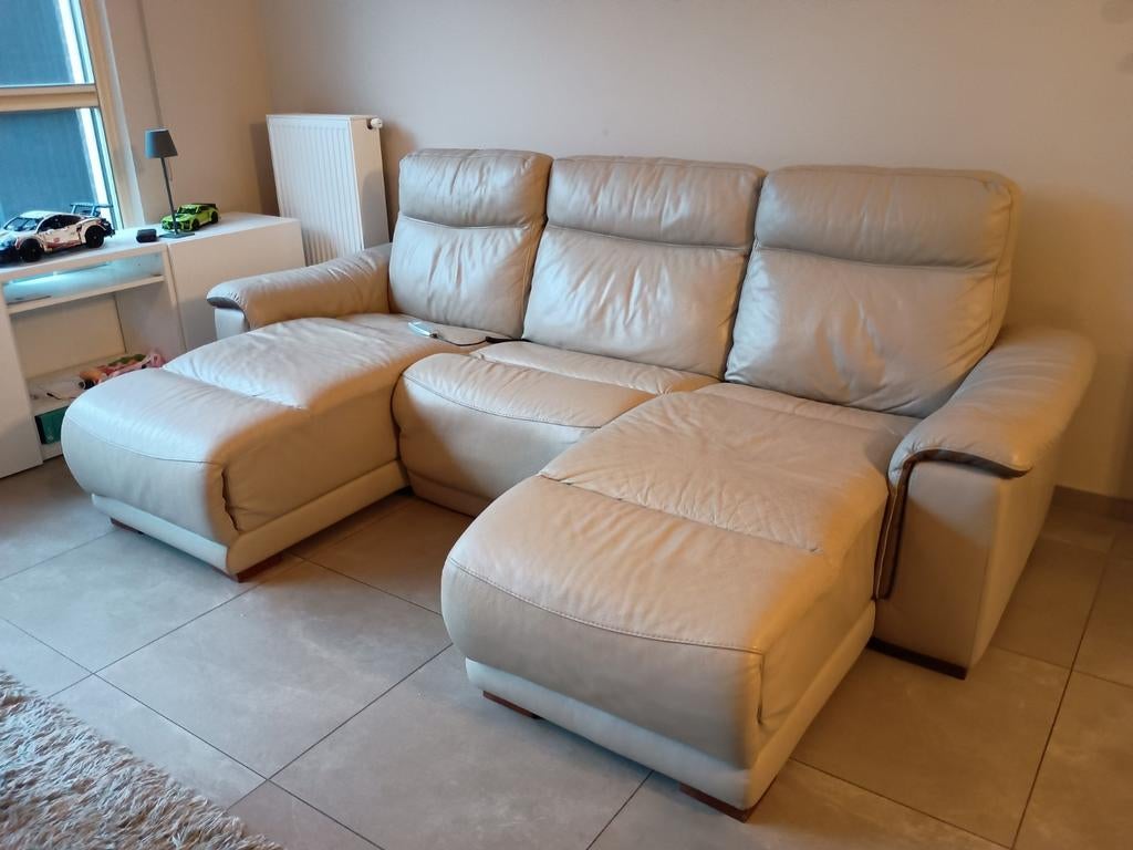 Lederen zetel 3 zit elektrisch verstelbaar BIEDEN, Huis en Inrichting, Ophalen