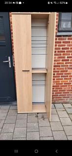 Schoenenkast, Ophalen