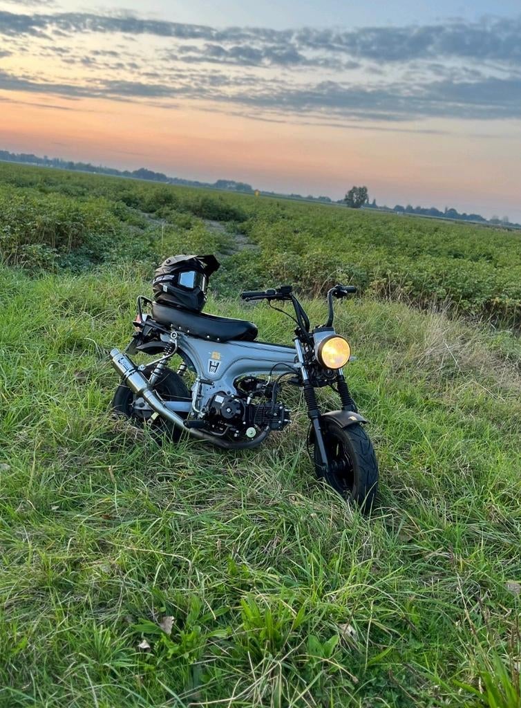 Dax 50cc semi automatisch - A klasse met papieren - zie info, Vélos & Vélomoteurs, Cyclomoteurs | Marques Autre, Comme neuf, Classe A (25 km/h)