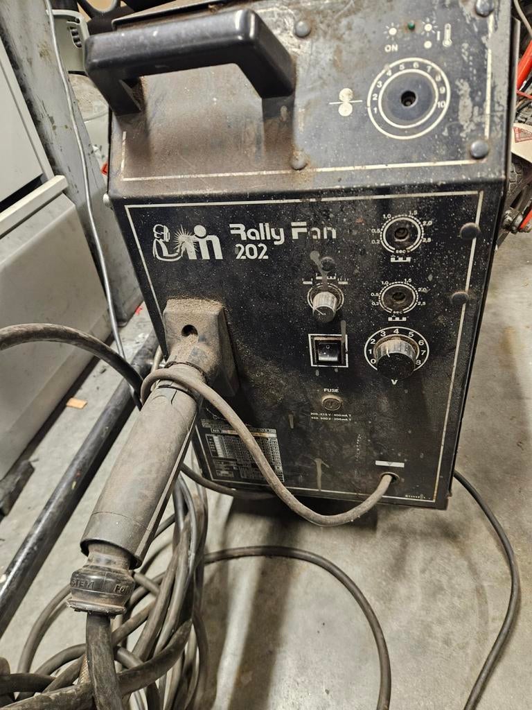 Halfautomaat, Bricolage & Construction, Outillage | Soudeuses, Enlèvement