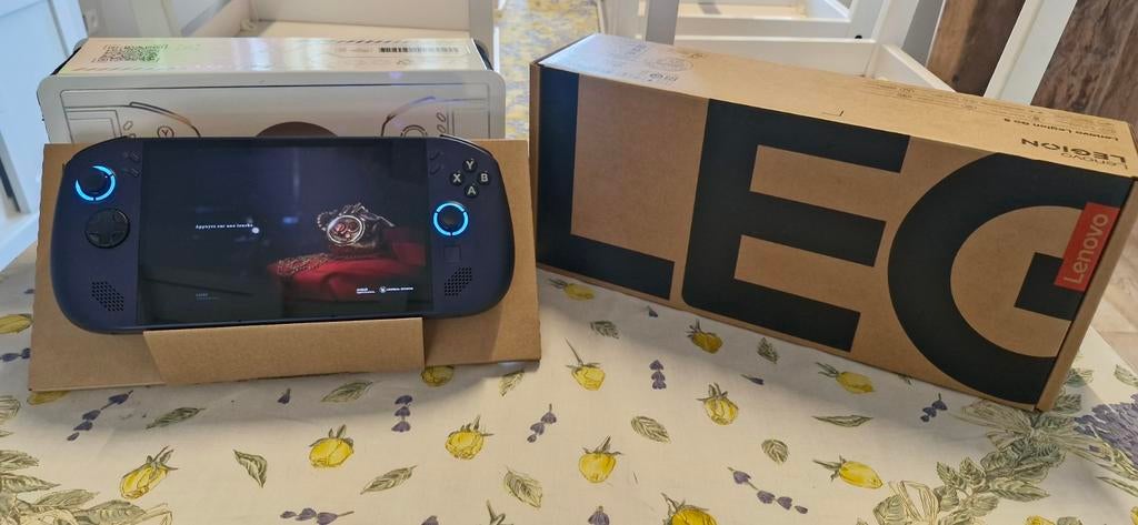 Lenovo Legion GO S + Micro-SD 512Go, Enlèvement