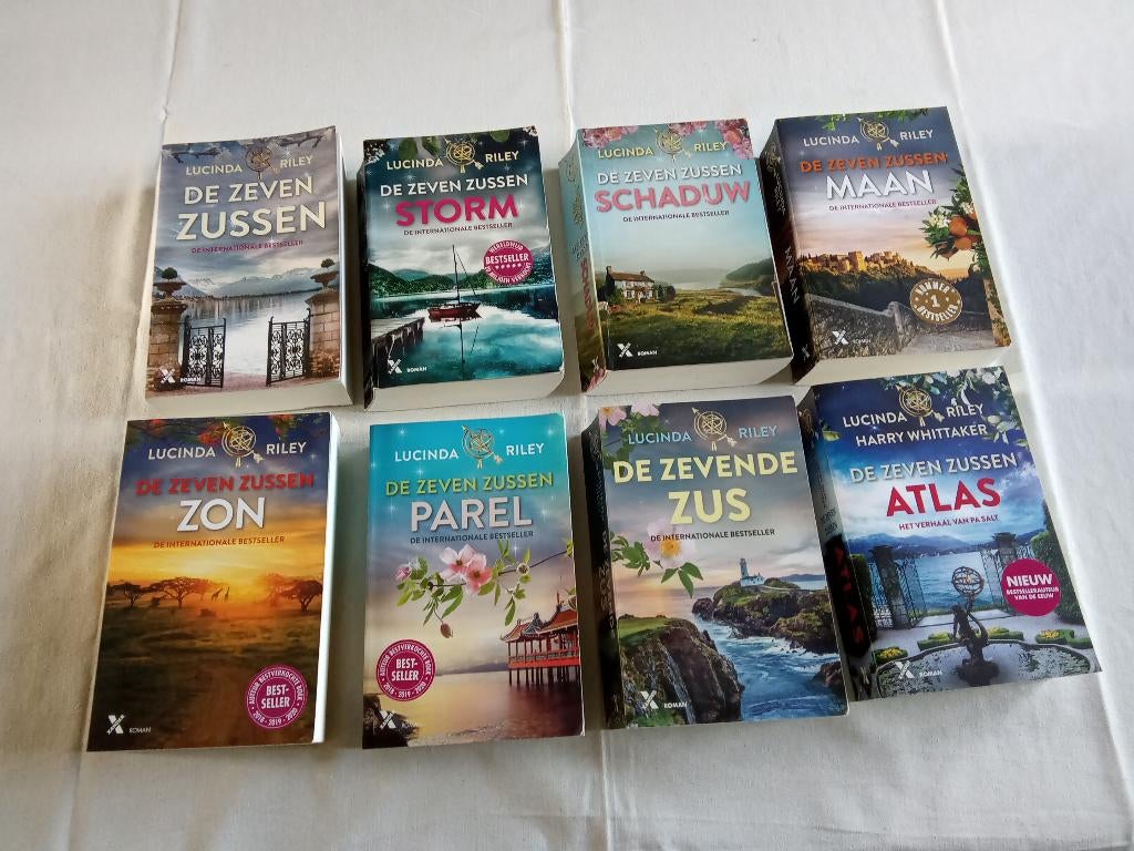 De zeven zussen 8 boeken de volledige serie 1 maal gelezen., Boeken, Ophalen of Verzenden, Zo goed als nieuw, Lucinda Riley