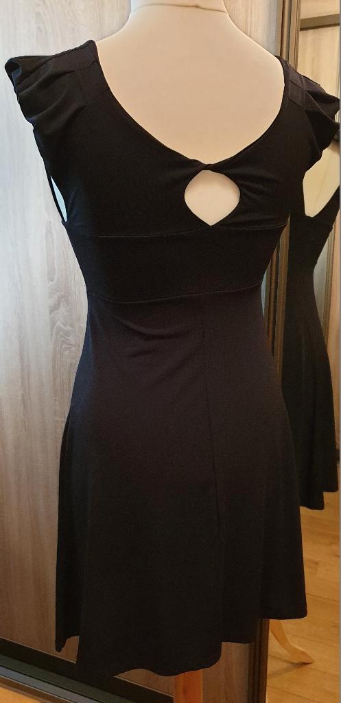 Zwarte zomerjurk - Maat 2, Kleding | Dames, Jurken, Zo goed als nieuw, Maat 38/40 (M), Zwart, Knielengte, Ophalen of Verzenden