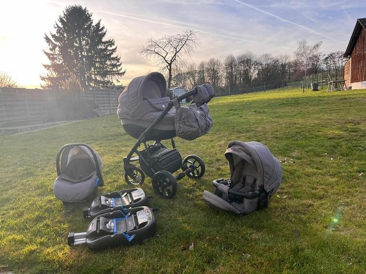 Poussette P'tit Chou Trento - Ensemble complet d'accessoires, Enfants & Bébés, Buggys, Comme neuf, Maxi-Cosi, Protection de pluie