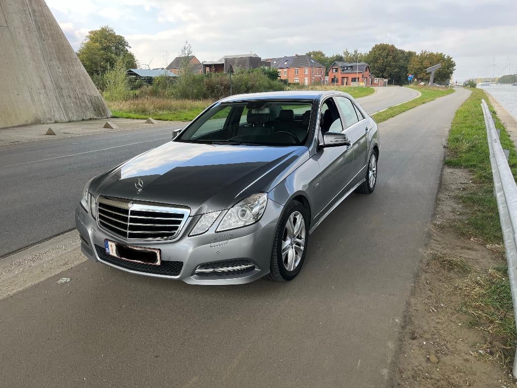 Mercedes-Benz E 200CDI  Avantgarde, Auto's, Automaat, Achterwielaandrijving, Zwart, Leder en Stof