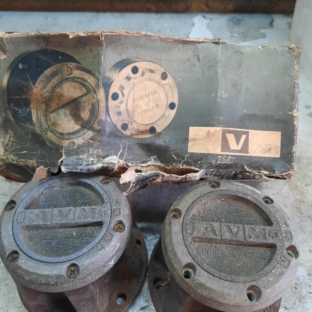 Moyeux debrayables suzuki sj 410/413, Autos : Pièces & Accessoires, Enlèvement, Neuf, Suzuki