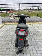 Piaggio zip a-klasse 80cc, Fietsen en Brommers, Ophalen, Zip, Klasse A (25 km/u), Zo goed als nieuw