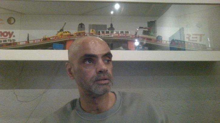 Man zoekt vrouw, Contacten en Berichten, Man zoekt Vrouw