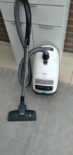 Miele C3 stofzuiger - 2200W, Elektronische apparatuur, Stofzuigers, Ophalen of Verzenden, Stofzuiger