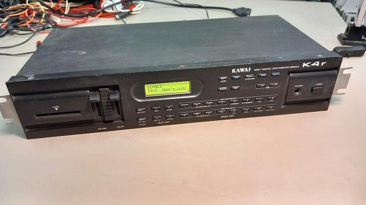 Synthétiseur Kawai K4R - 1989, Musique & Instruments, Synthétiseurs, Utilisé, Autres nombres, Kawai, Avec connexion MIDI, Enlèvement ou Envoi