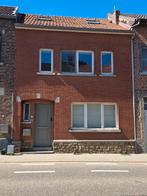 Ruim Gerenoveerd Rijhuis, 200 tot 500 m², 205 kWh/m²/jaar, 3 kamers, Tussenwoning